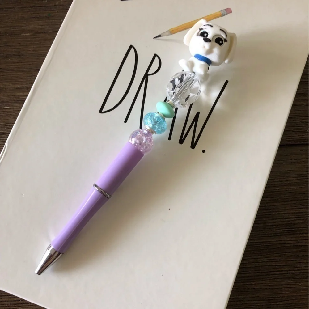 Disney Doorables: 101 Dalmatians: Penny handmade beaded pen